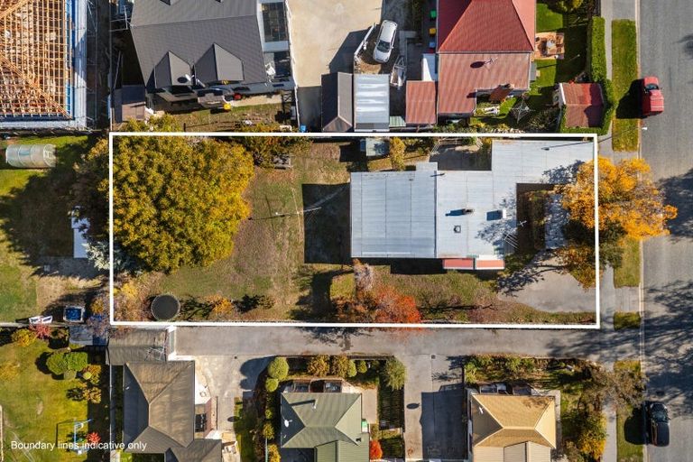 Photo of property in 22 Molyneux Avenue, Cromwell, 9310