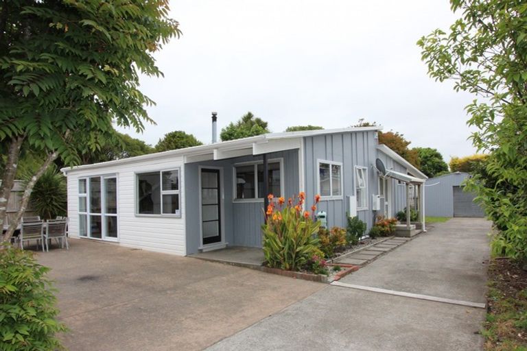 Photo of property in 8 Konini Street, Inglewood, 4330