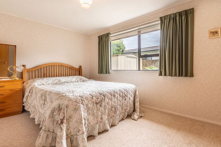 Photo of property in 2 Kanawa Street, Waikanae, 5036