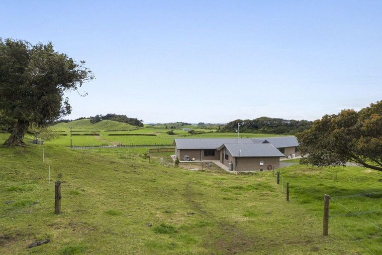 Photo of property in 130 Hurworth Road, Hurworth, New Plymouth, 4371