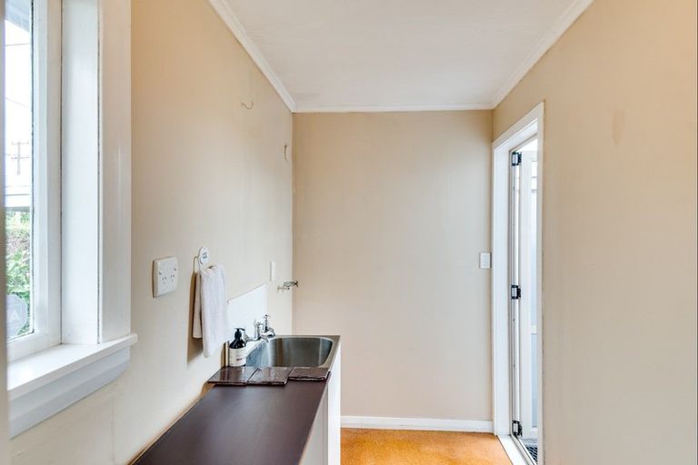 Photo of property in 180 Porangahau Road, Waipukurau, 4200