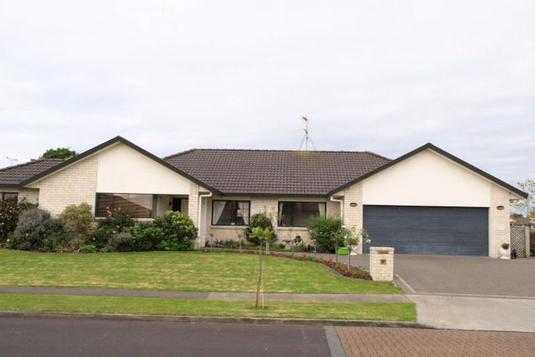 Photo of property in 1 Glassonby Road, Northpark, Auckland, 2013