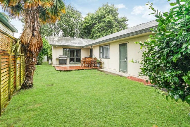 Photo of property in 9 Shannon Place, Nawton, Hamilton, 3200