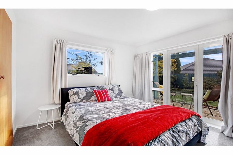 Photo of property in 2/19 Waitikiri Drive, Parklands, Christchurch, 8083