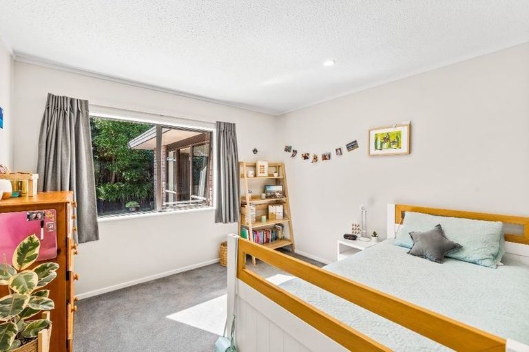 Photo of property in 31 Hadleigh Court, Paraparaumu, 5032