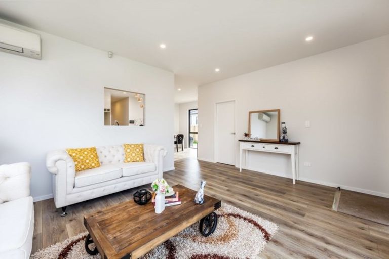 Photo of property in 8 Whakapono Road, Pukekohe, 2120