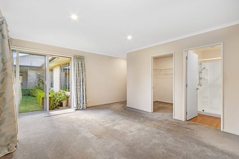 Photo of property in 1 Campion Place, Halswell, Christchurch, 8025