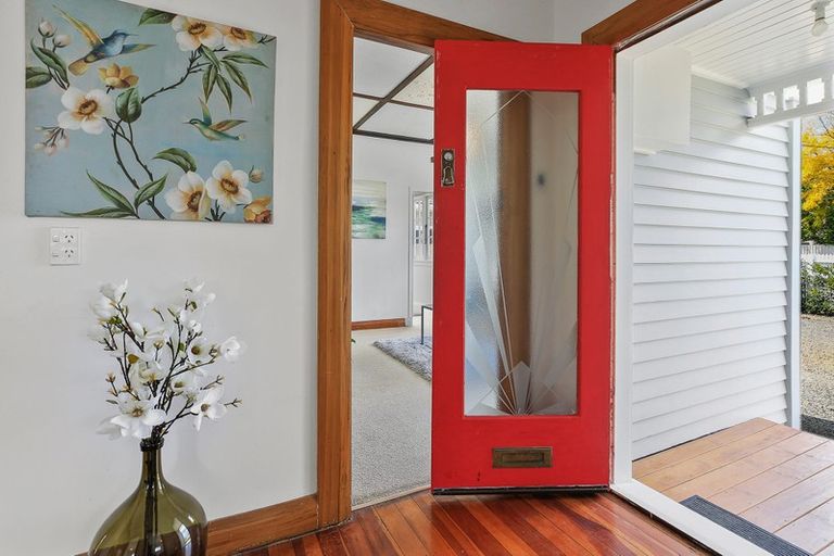 Photo of property in 76 Rimu Street, Maeroa, Hamilton, 3200