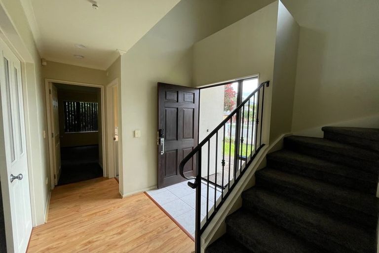 Photo of property in 69 Wayne Francis Drive, Flat Bush, Auckland, 2016