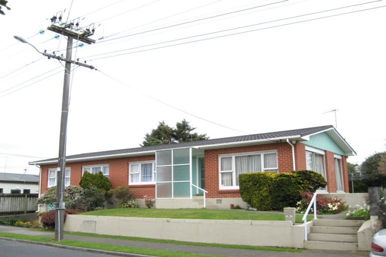 Photo of property in 66 Record Street, Fitzroy, New Plymouth, 4312