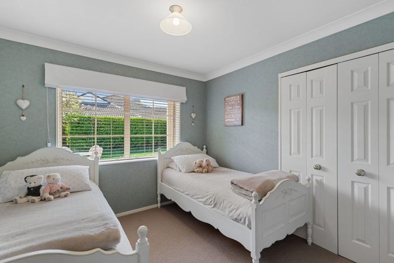 Photo of property in 33 Harrowfield Drive, Harrowfield, Hamilton, 3210