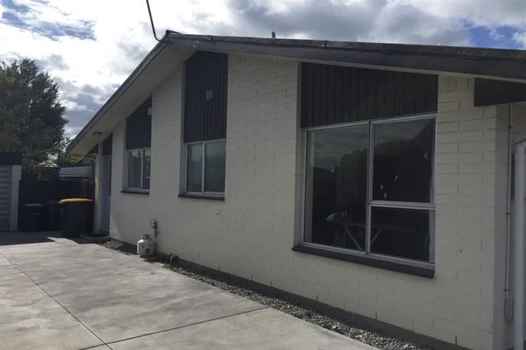 Photo of property in 4/166 Yaldhurst Road, Sockburn, Christchurch, 8042