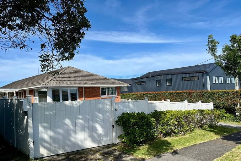 Photo of property in 1/6 Northboro Road, Hauraki, Auckland, 0622