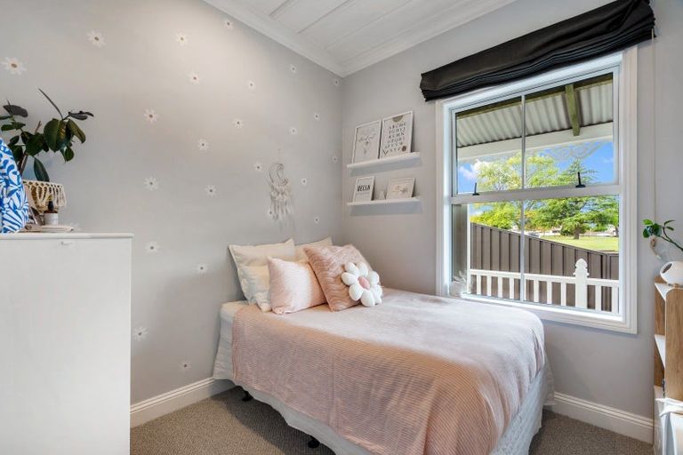 Photo of property in 13 Auckland Road, Greenmeadows, Napier, 4112