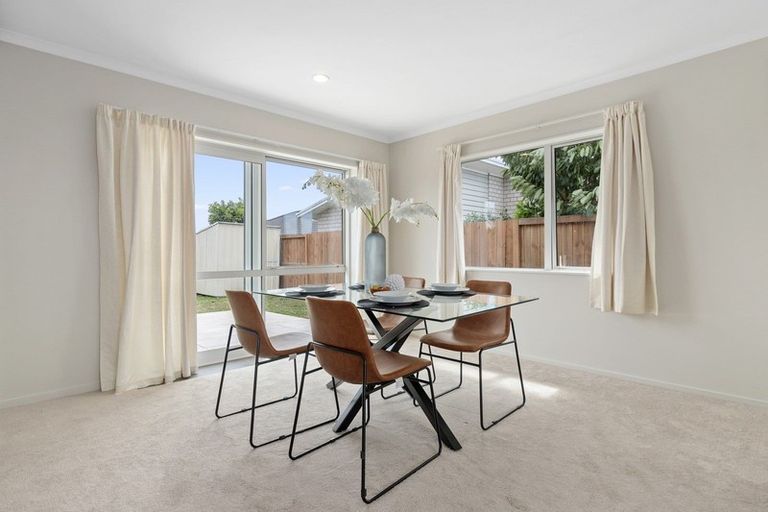 Photo of property in 18 Piwakawaka Court, Rototuna North, Hamilton, 3210