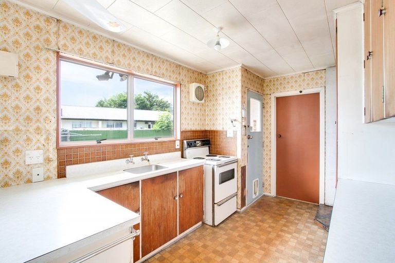 Photo of property in 2 Cabot Place, Flaxmere, Hastings, 4120