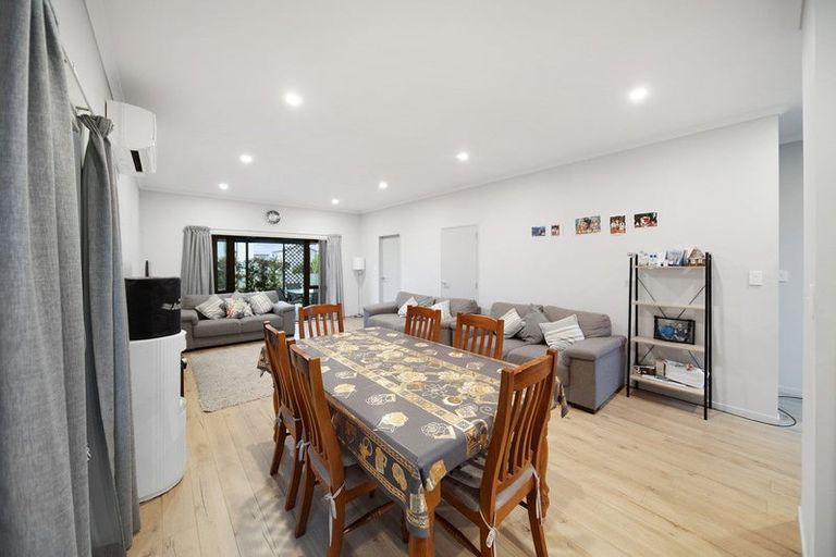 Photo of property in 16 Kuparu Street, Weymouth, Auckland, 2103