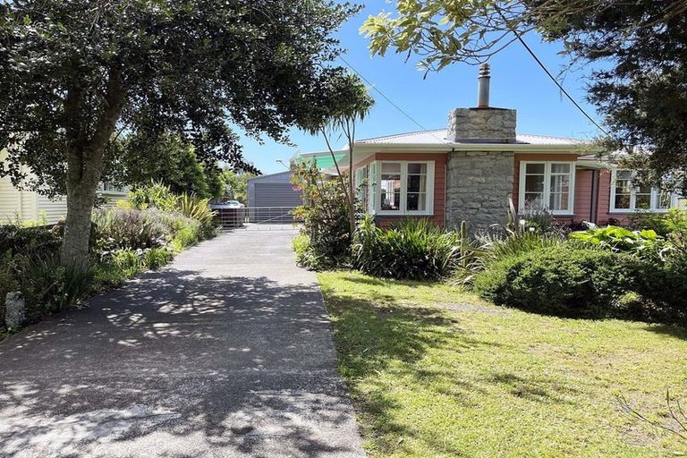 Photo of property in 7 Shoemaker Road, Waipu, 0510