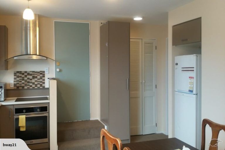 Photo of property in 102a Karepa Street, Brooklyn, Wellington, 6021