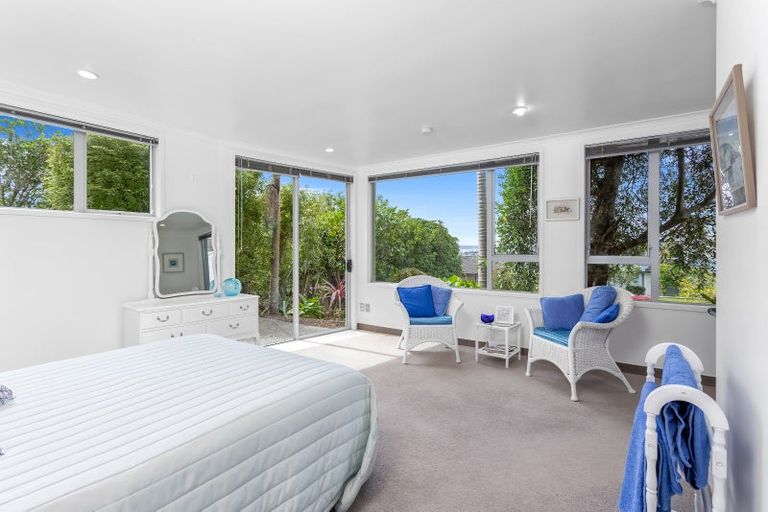 Photo of property in 88 Grovenor Drive, Orewa, 0931