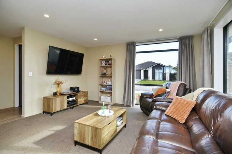 Photo of property in 19 Quinn Crescent, Woodend, 7610