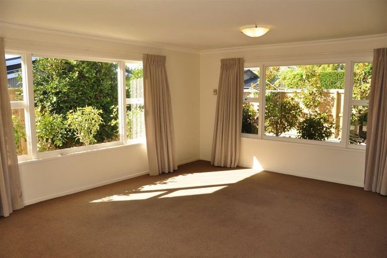 Photo of property in 1/14a Penhelig Place, Burnside, Christchurch, 8053