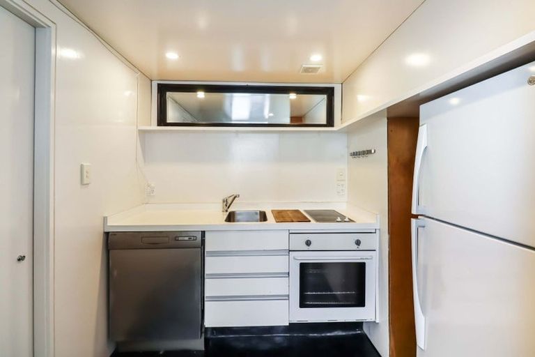 Photo of property in 21 Saint Mary Street, Thorndon, Wellington, 6011