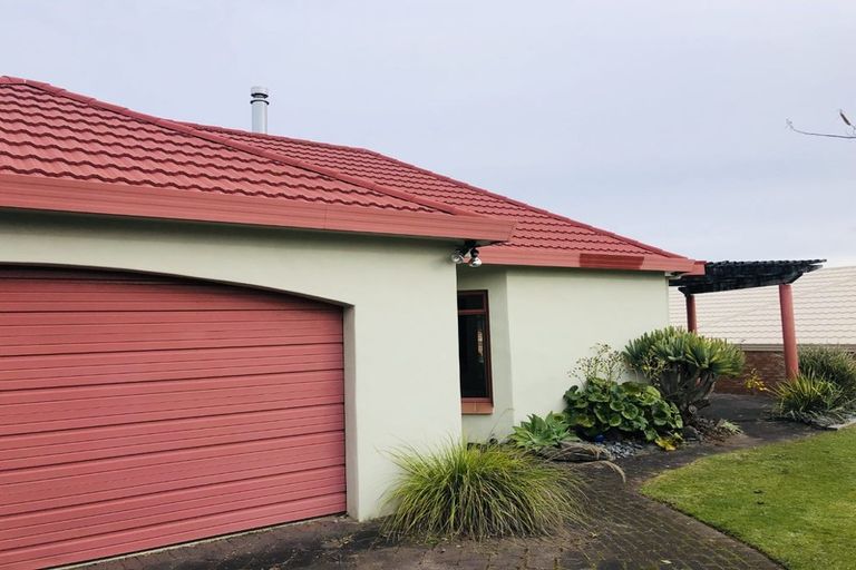 Photo of property in 6 West Ridge Drive, Western Heights, Hamilton, 3200