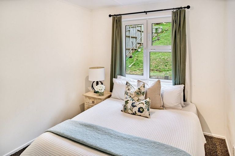 Photo of property in 12 Haunui Road, Pukerua Bay, 5026