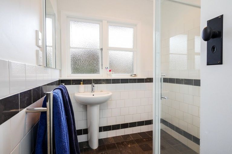 Photo of property in 211a Bay View Road, Saint Clair, Dunedin, 9012