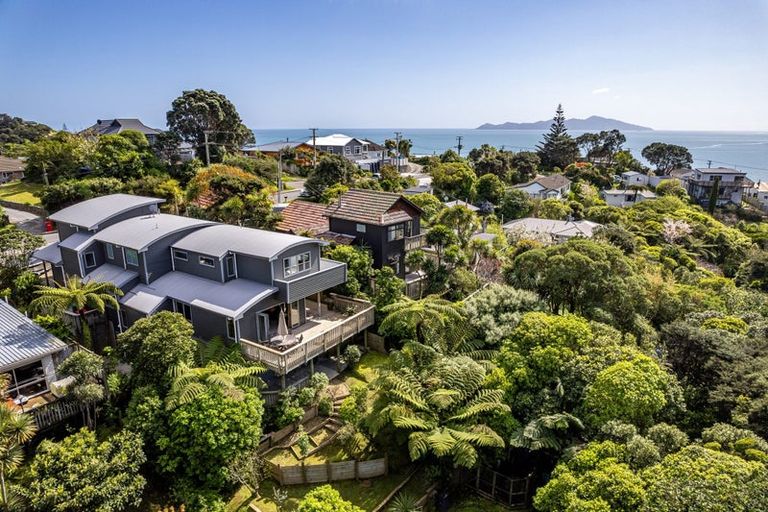 Photo of property in 4 Haunui Road, Pukerua Bay, 5026