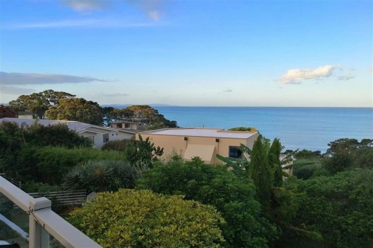 Photo of property in 54 Marellen Drive, Red Beach, 0932