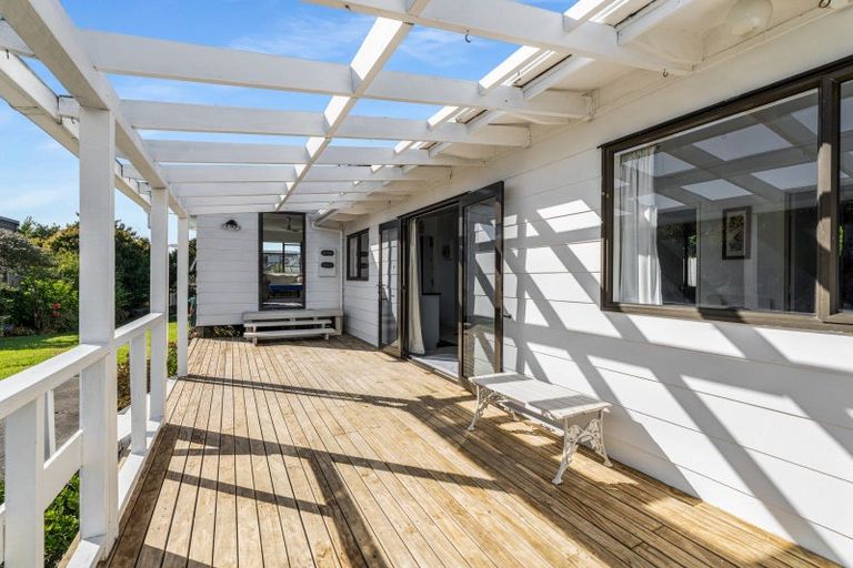 Photo of property in 124 Given Avenue, Whangamata, 3620