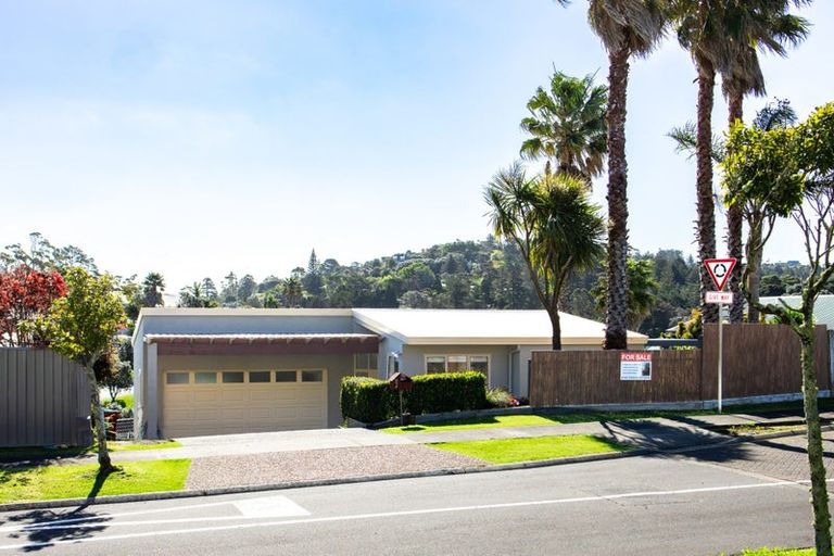 Photo of property in 5 Coralsea Way, Arkles Bay, Whangaparaoa, 0932
