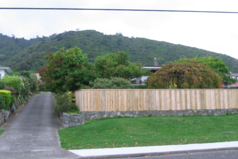 Photo of property in 57 Winara Avenue, Waikanae, 5036