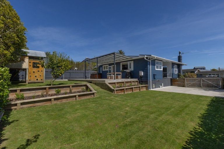 Photo of property in 16 Glen Street, Levin, 5510