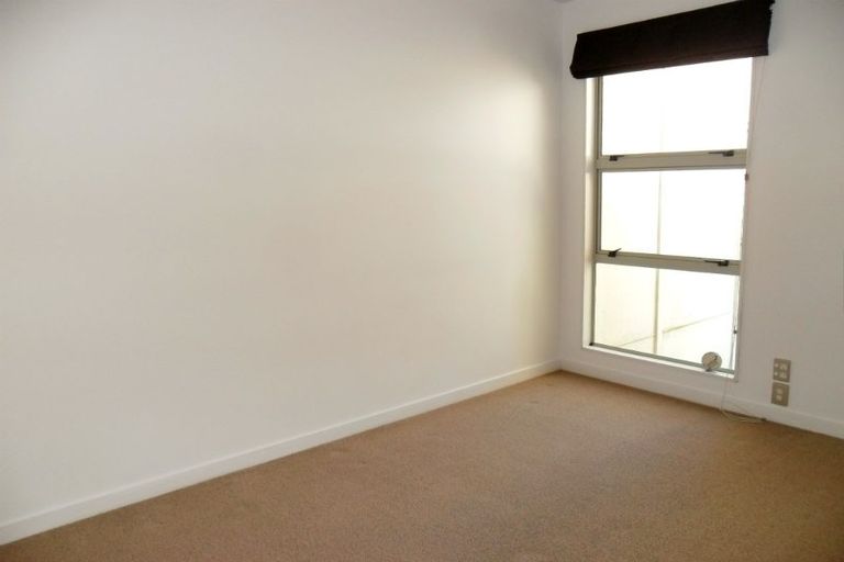 Photo of property in 189 Tasman Street, Mount Cook, Wellington, 6021