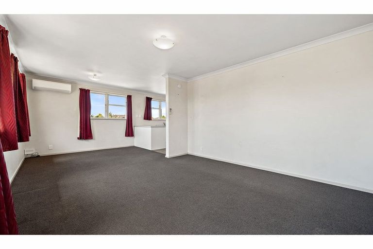 Photo of property in 23 James Drive, Woodend, 7610