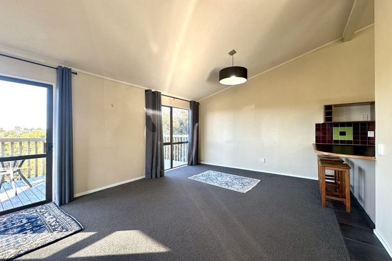 Photo of property in 4/141 Colwill Road, Massey, Auckland, 0614