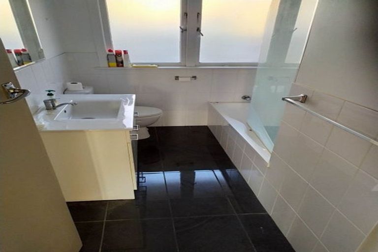 Photo of property in 98b Forest Lake Road, Forest Lake, Hamilton, 3200