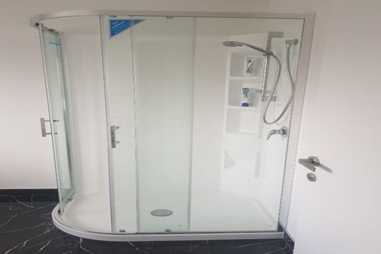 Photo of property in 5 Cyprus Place, Fitzherbert, Palmerston North, 4410