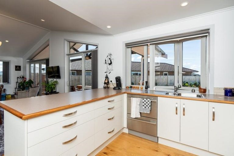 Photo of property in 6 Maries Way, Waipu, 0510