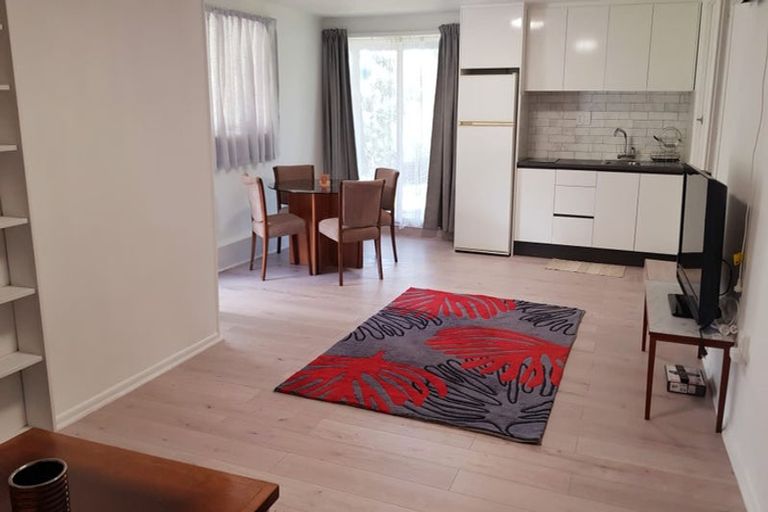 Photo of property in 26 Dunraven Place, Torbay, Auckland, 0630