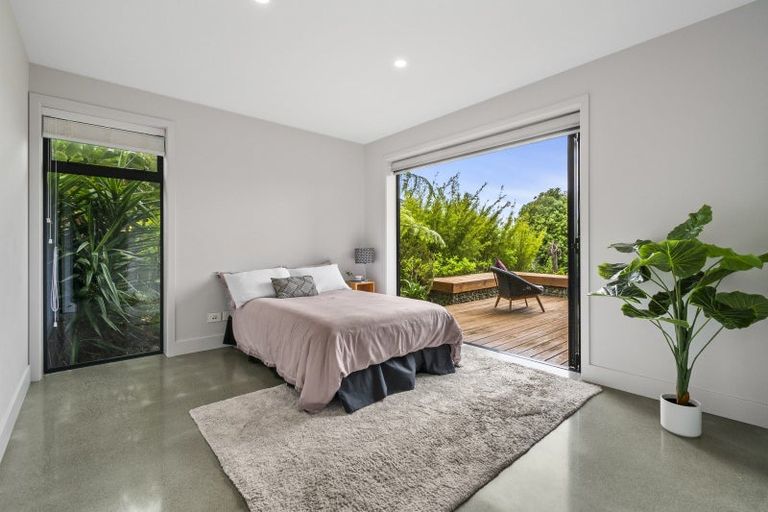 Photo of property in 67 Ruapehu Drive, Fitzherbert, Palmerston North, 4410