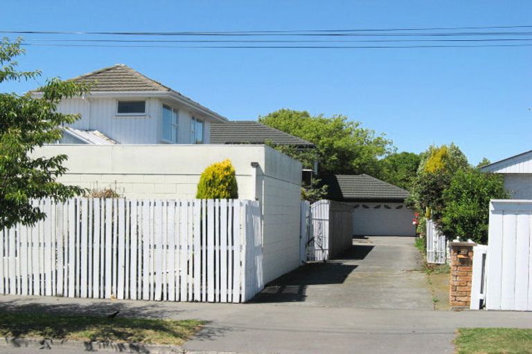 Photo of property in 3 Beatrice Place, Avonhead, Christchurch, 8042