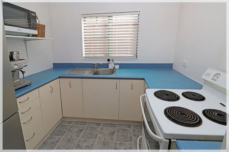 Photo of property in 13 Te Awa Street, Foxton Beach, Foxton, 4815