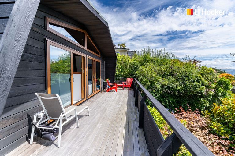 Photo of property in 4 Barling Street, Macandrew Bay, Dunedin, 9014