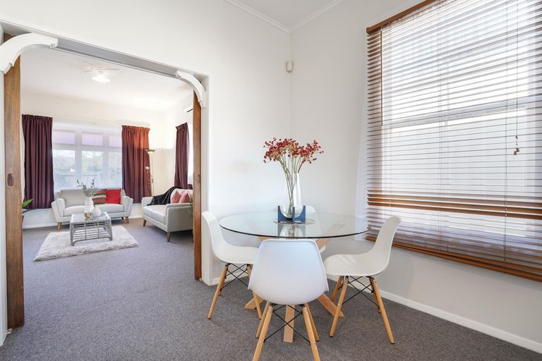 Photo of property in 375 College Street, Hokowhitu, Palmerston North, 4410