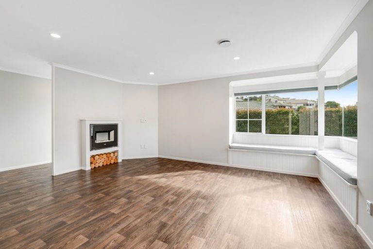 Photo of property in 5b Kestrel Heights, Arkles Bay, Whangaparaoa, 0932