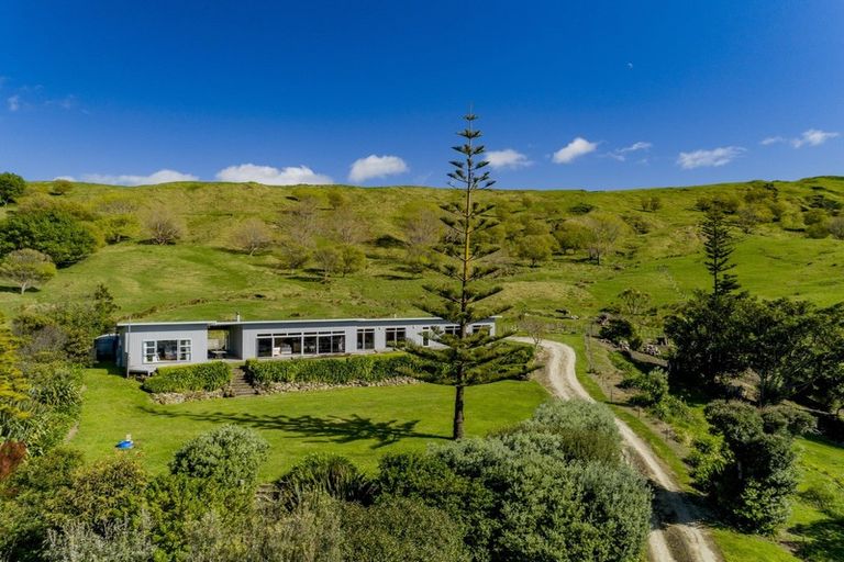 Photo of property in 231 Williams Road, Kairakau, Elsthorpe, 4295